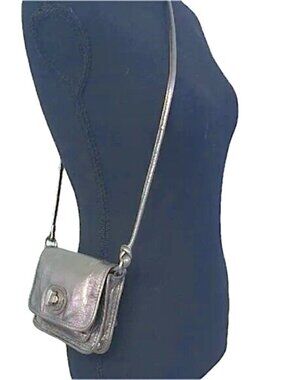 Fossil Champagne Silver Metallic Leather Crossbody Bag Brushed Nickel Pockets EC